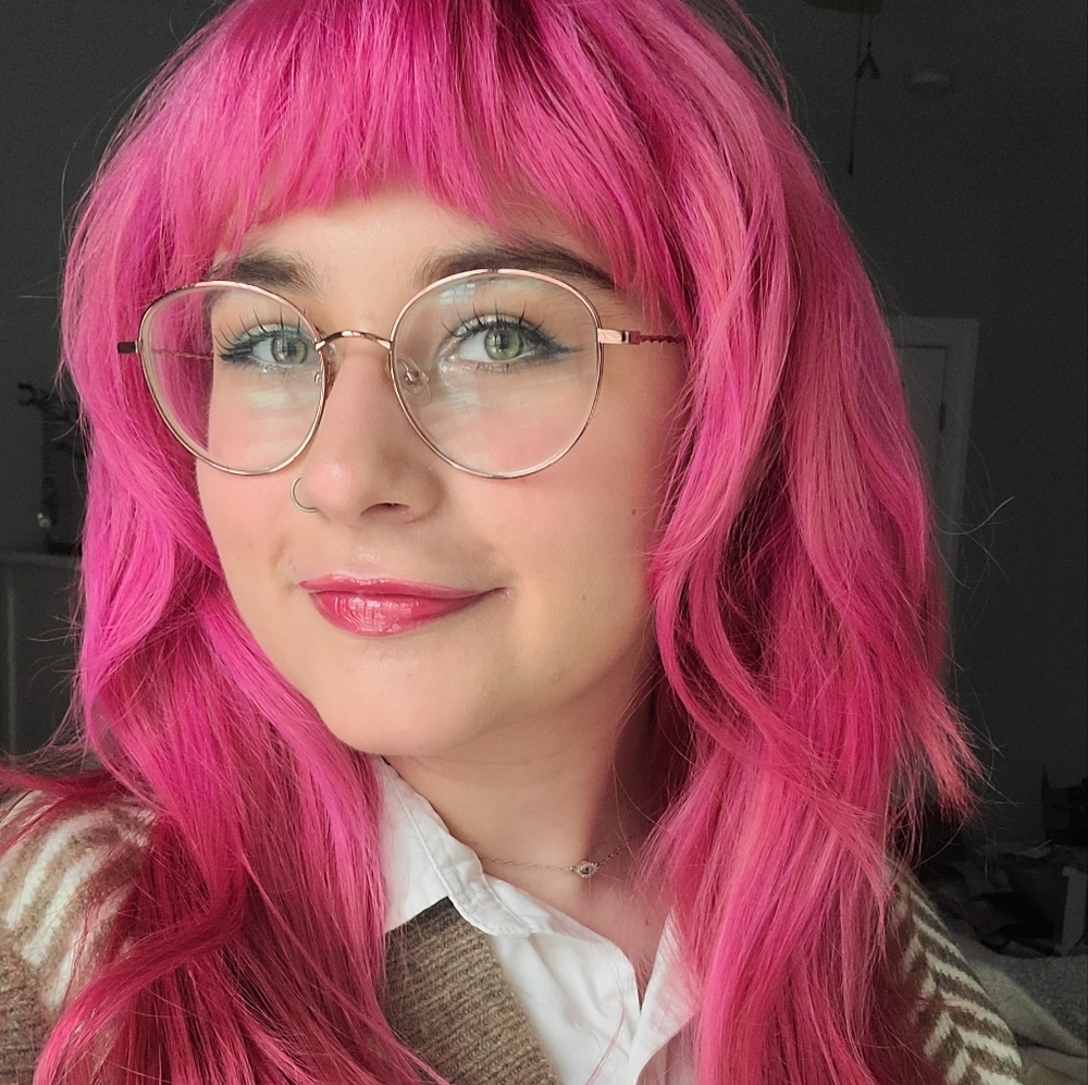 Meet your Posher, Sia